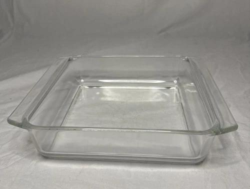 Vintage 1970’s Pyrex Clear Glass 2 Quart 222-R 8x8x2 Square Baking/Cake Dish