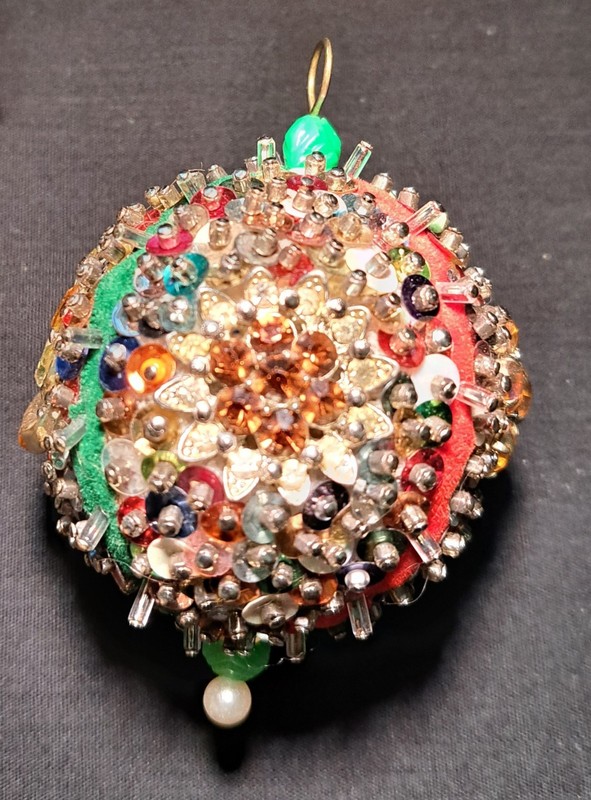 MCM Handmade Fancy Beaded Push Pin Christmas Ornament Sequins Rhinestone Jewelry