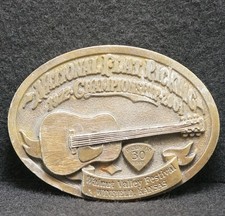 WJ15162 VINTAGE 2001 NATIONAL FLAT PICKING WALNUT VALLEY FESTIVAL BELT BUCKLE