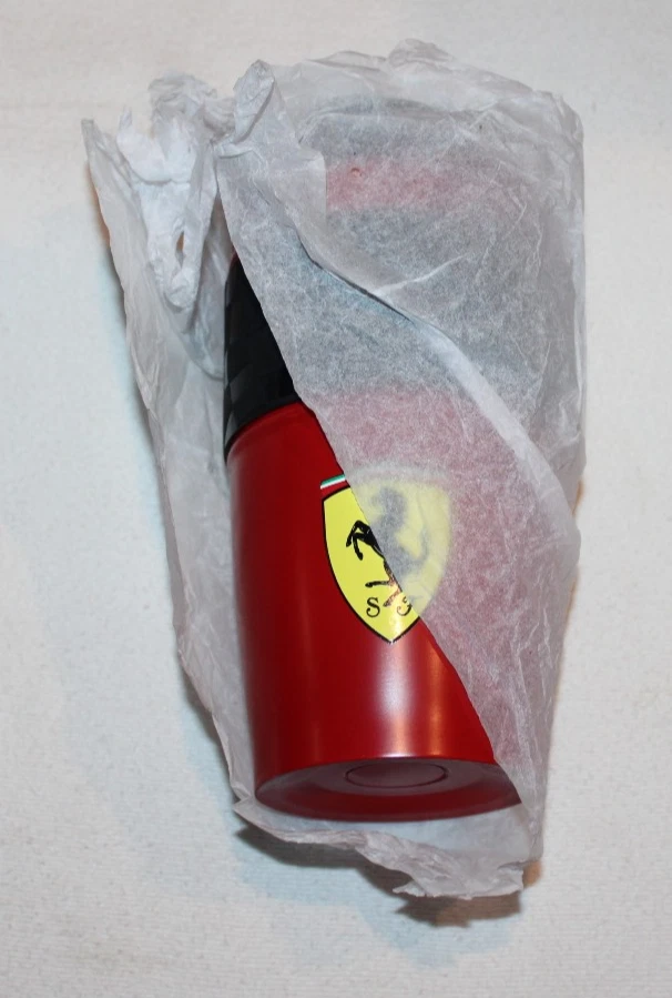 red Scuderia Ferrari 500ml thermal mug F-1 Logo New in Open Box - Image 2 of 4