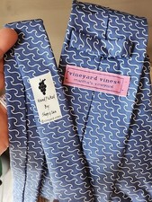 Vineyard Vines Martha's Vineyard Tie handmade in the USA of a 100 imported silk