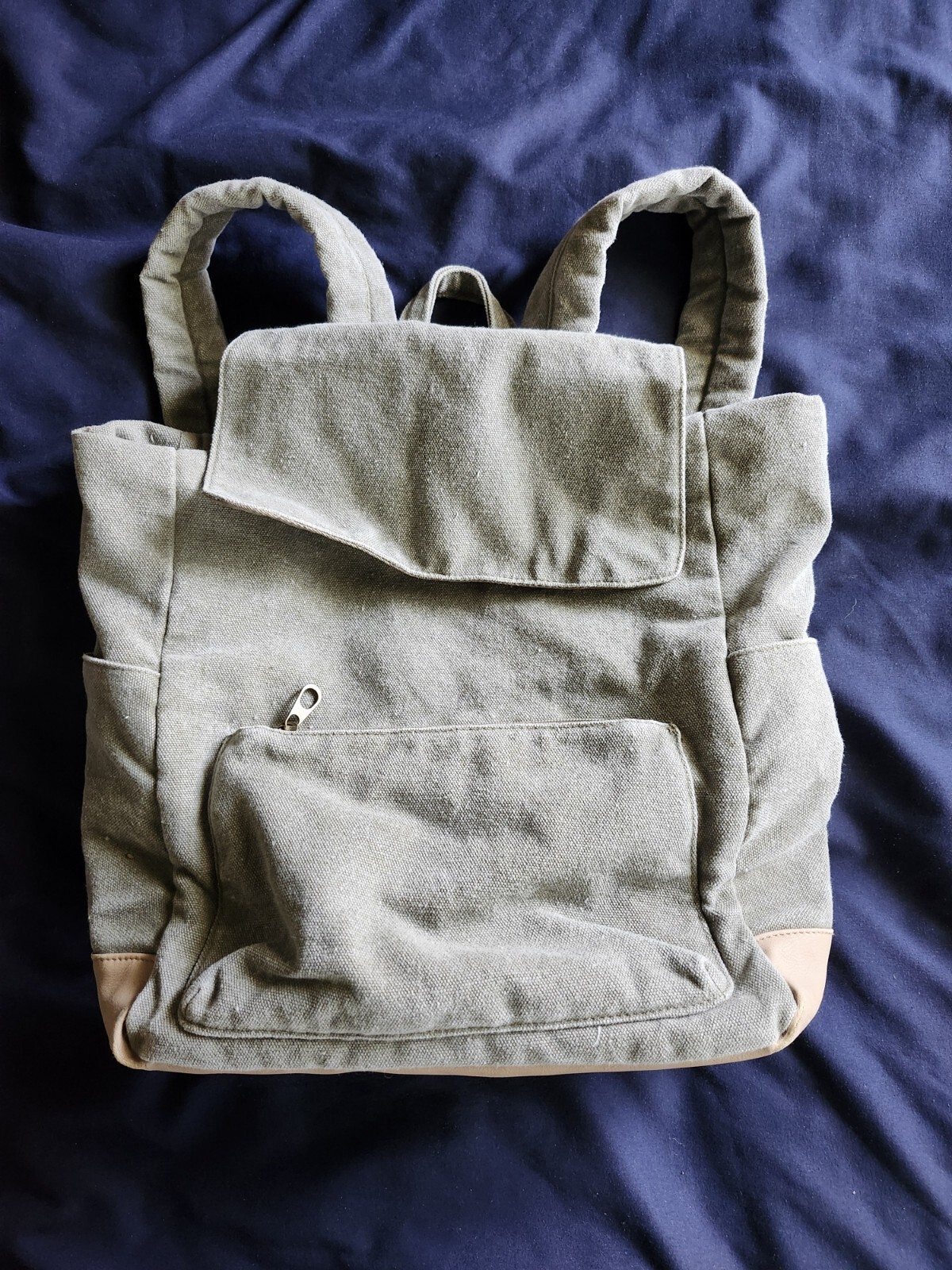 Universal Thread Green-Gray Backpack - image 1