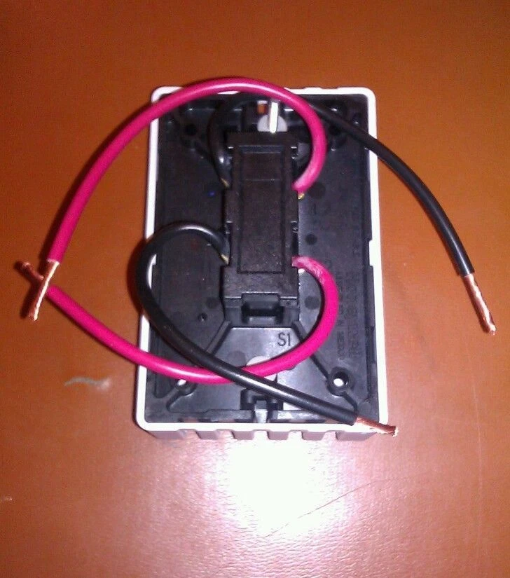 HONEYWELL Premium 120V / 240V Electric Baseboard Line Volt Heater Thermostat - Image 4 of 4