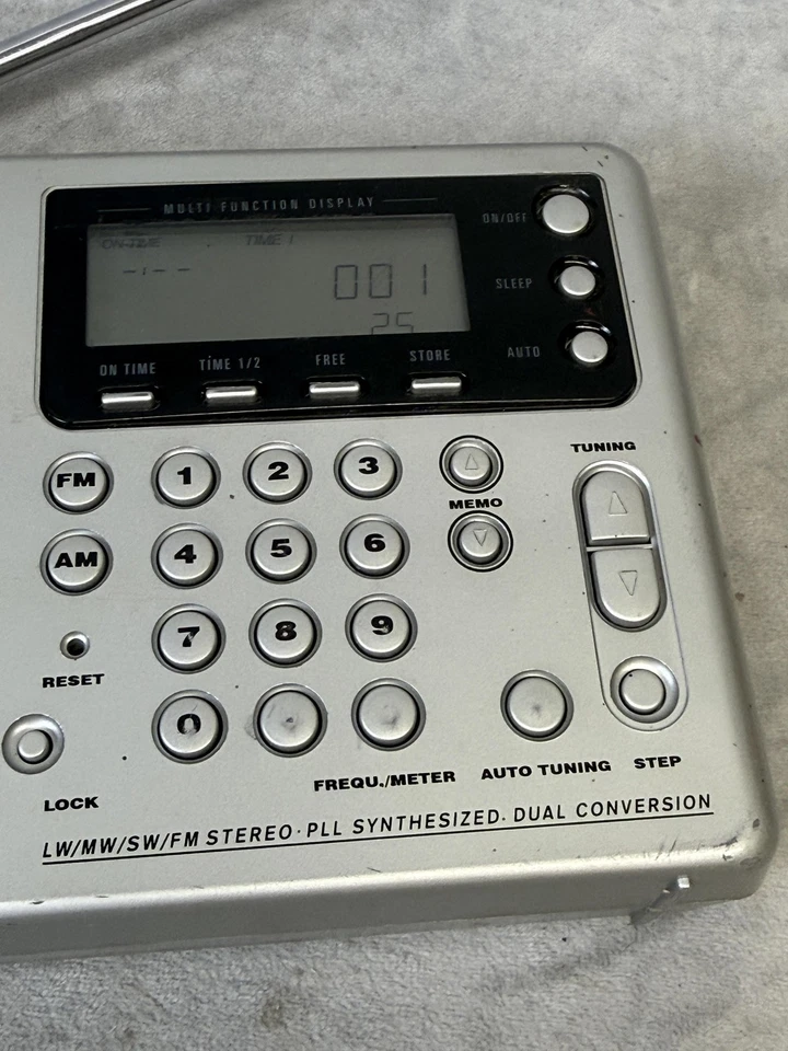 Grundig YB 400PE Yacht Boy World Band коротковолновое радио SSB AM FM с адаптером переменного тока - Изображение 3 из 4