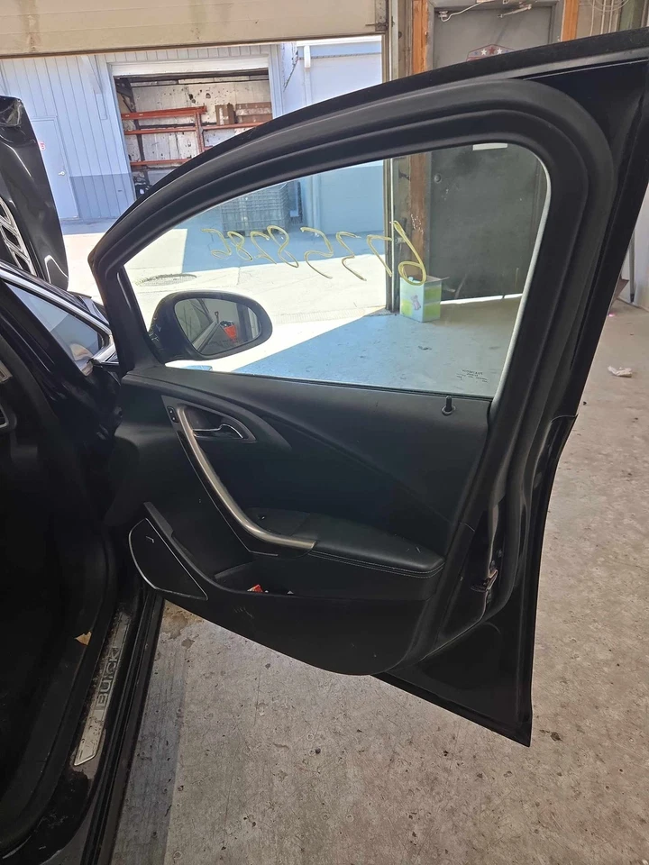 Used Front Right Door Assembly Front fits: 2013 Buick Verano Front Right Grade B - Image 2 of 4