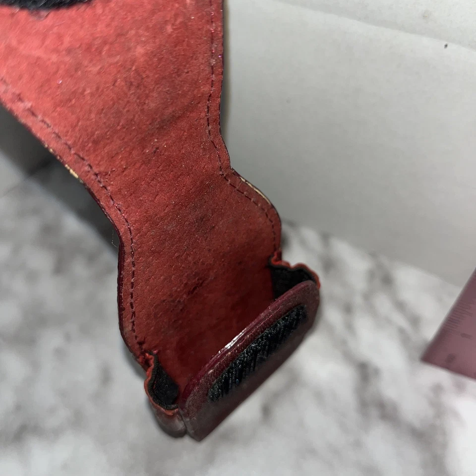 Cuero Exótico Genuino Piel de Raya Clip de Cuero en Soporte para Teléfono Celular Borgoña  Foto 4 de 4