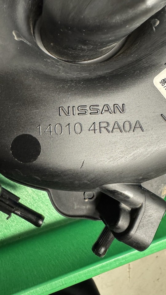 Infiniti/Nissan Intake Manifold W/ Throttle Body 140104RA0A QX60