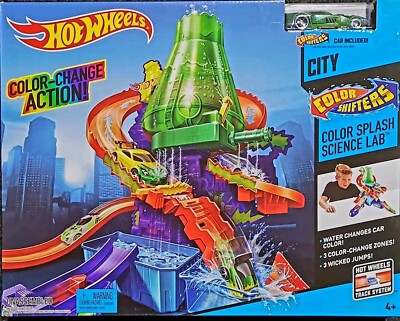 HOT WHEELS  : COLOUR SPLASH SCIENCE LAB - PLAY SET ( NEW STILL IN BOX)  