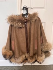 Womens Classic Designer Holland & Cooper Tweed Cape With Fur Collar Rrp £1500