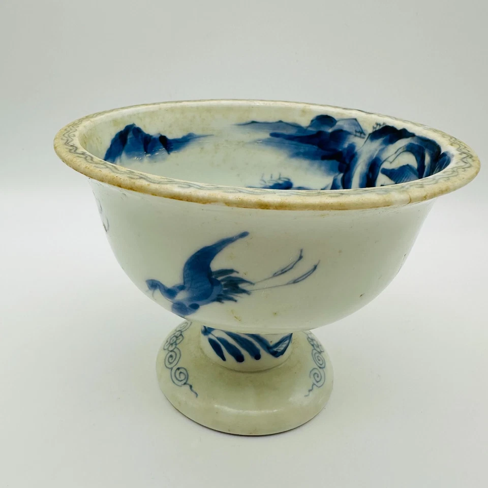 Старинная японская сине-белая пьедестальная чаша для саке чашка стиральная машина кран мотив - Изображение 3 из 4