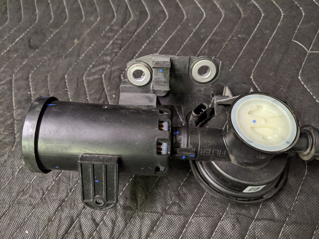 BMW G30 5Series Fuel Vapor Canister Filter 16137447496 eBay