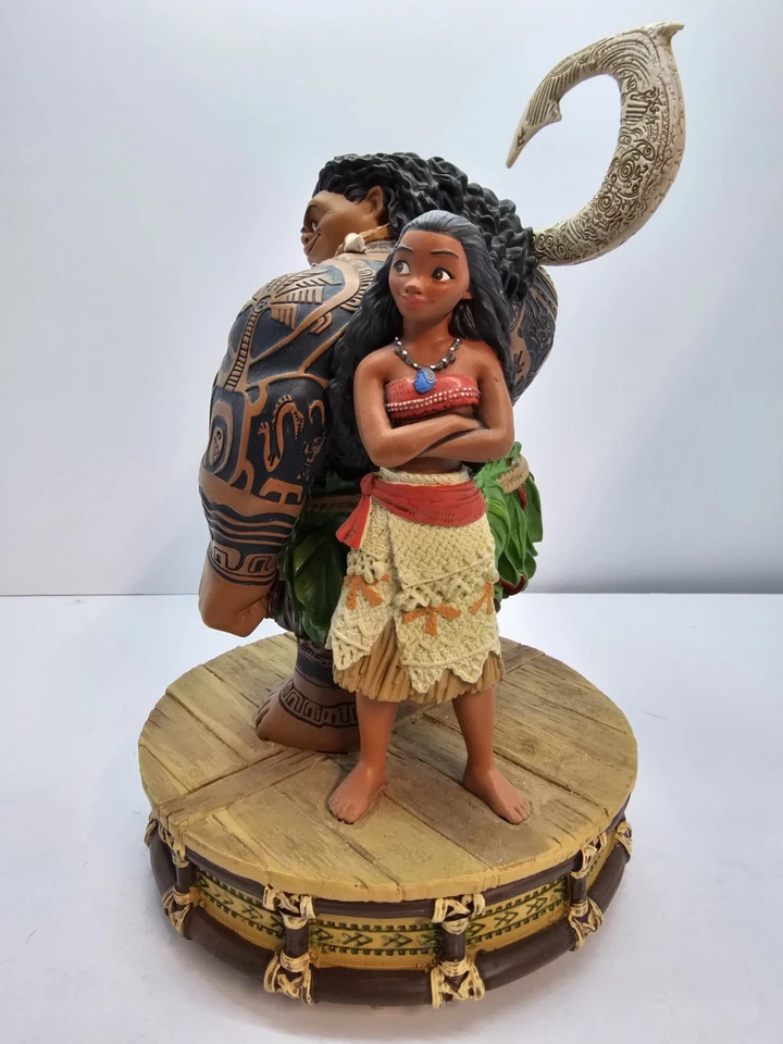 Figura de resina Moana y Maui edición limitada de Disney Store #ed 1442/1700 10 pulgadas  Foto 3 de 4