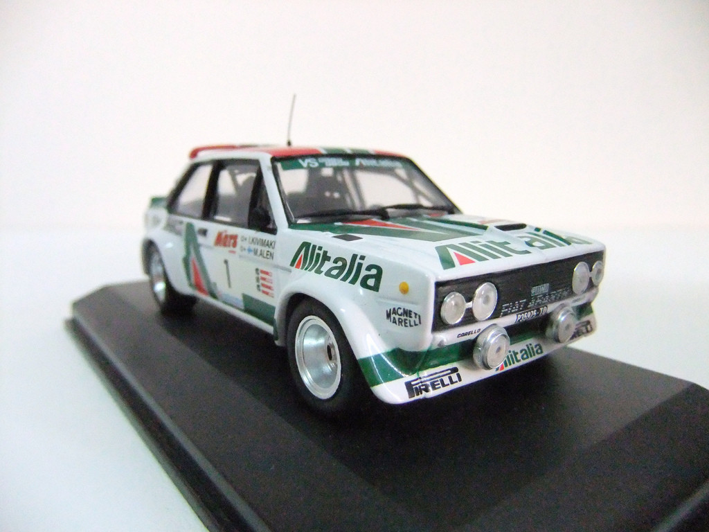 FIAT 131 ABARTH 1000 LAKES RALLY 1979 ALEN KIVIMAKI 1/43 IXO