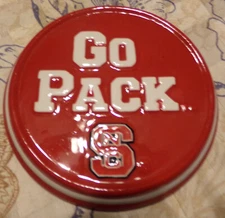 NORTH CAROLINA STATE WOLFPACK CERAMIC MINI WALL PLAQUE