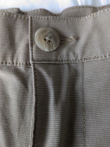 Callaway Golf Shorts Men’s Sz 34 Tan Beige Golf Sport Lightweight Mesh Pockets - Picture 12 of 12