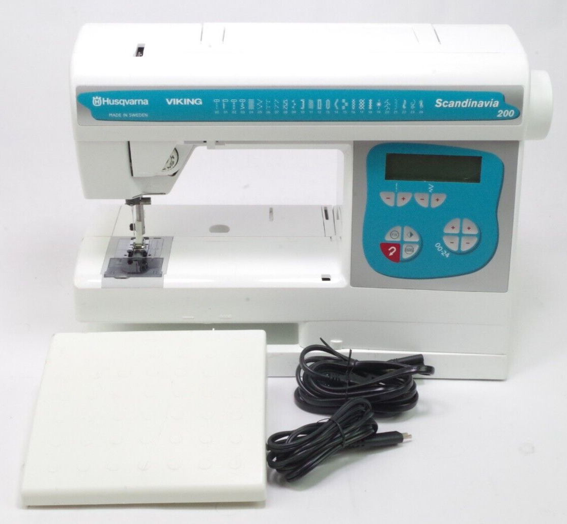 Husqvarna Viking Scandinavia 200 Sewing Machine W/Pedal READ