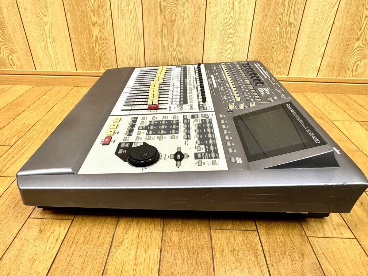 Roland VS-2480 Multitrack Recorder Digital Studio Roland VS-2480 Multitrack Recorder Digital Studio
