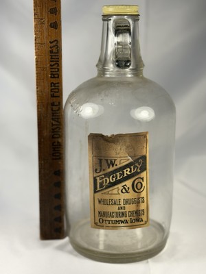 VTG J.W. EDGERLY WHOLESALE DRUGGISTS CHEMSITS OTTUMWA IOWA 1 GALLON JUG BOTTLE