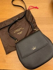 m1204 kate spade New York Black Leather Shoulder Bag Adjustable Strap Excellent