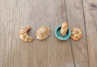 4 pastry beans (lot G 10) see photo
