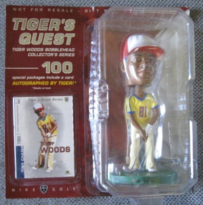 TIGER WOODS NIKE BOBBLE HEAD 2002 TIGER'S QUEST Collector's Series