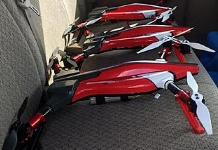 Brand New HELIMAX VOLTAGE 500 8.9 3D prop set (2) WHITE and (2) BLACK - Image 3 of 3