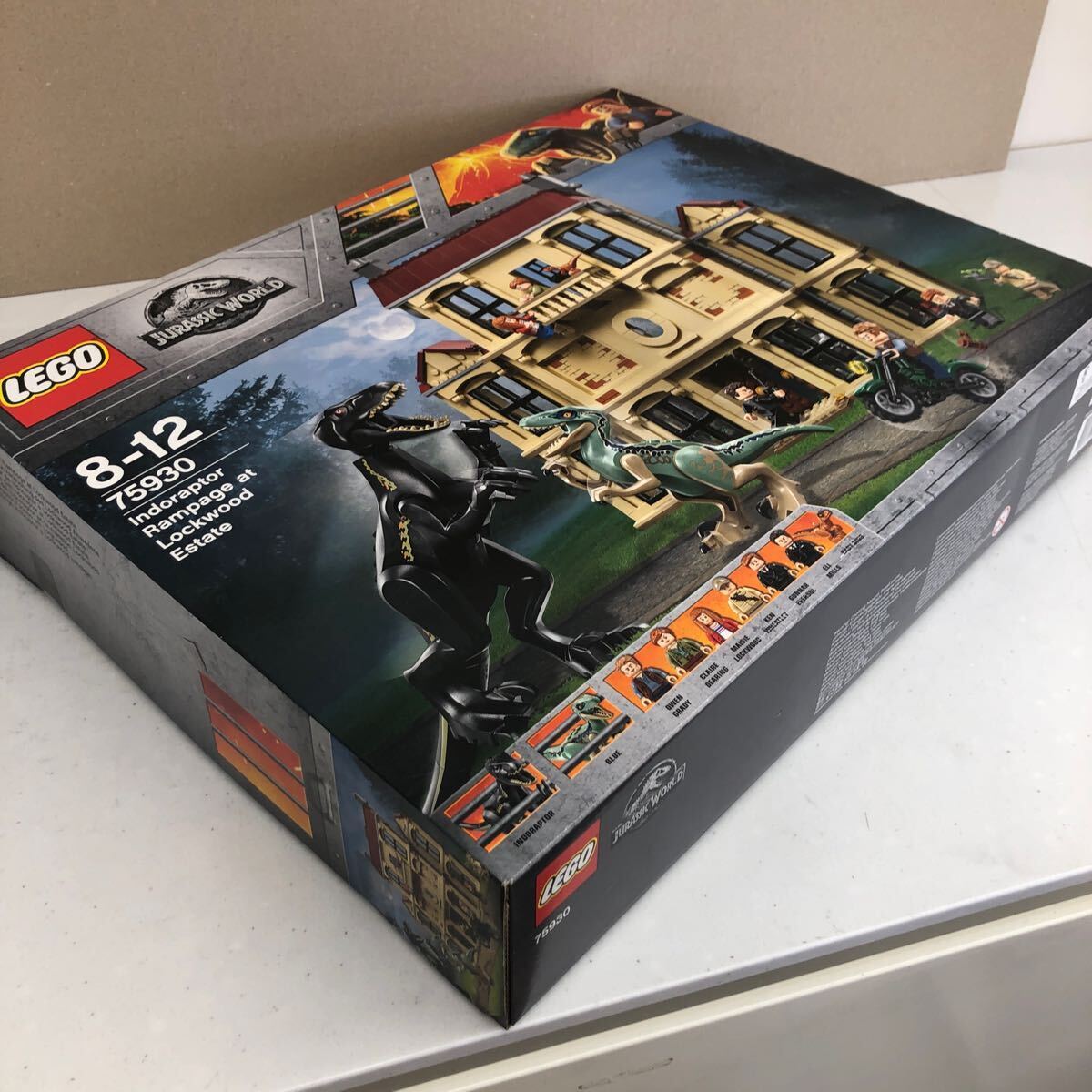 LEGO Jurassic World Indoraptor Wreaks Havoc Lockwood Manor 75930