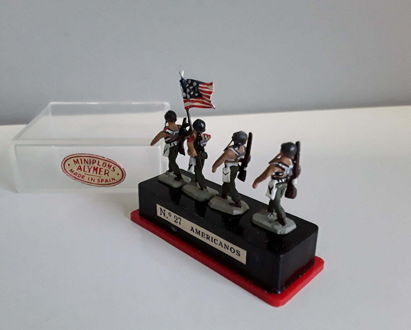Picture 4 of 5