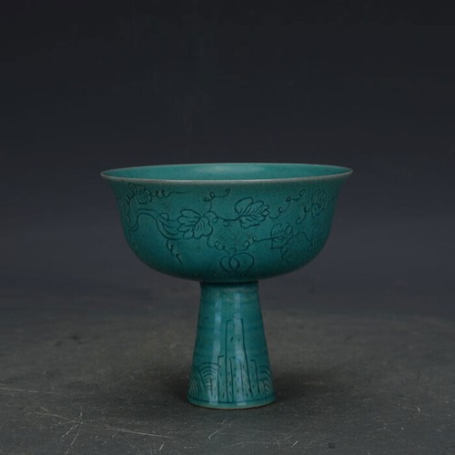 Chinese Ming Zhengde Green Glaze Porcelain Carved Flowers Goblet Liquor Cup 3.9" - Picture 1 of 6