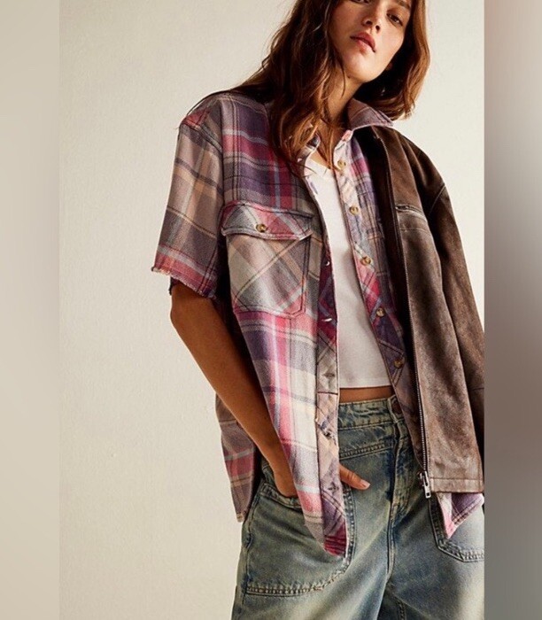 We The Free Pink Purple Flannel Plaid Distressed Vintage Short Sleeve Shirt S