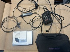 Sony MZ-R37 MiniDisc Recorder w/ Remote  Charger  cables and headphones