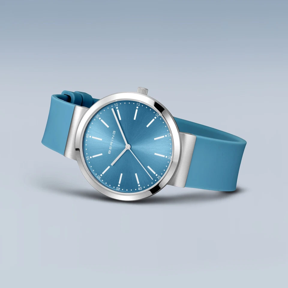 Bering Time - Reloj de cuarzo unisex plateado y azul con correa de silicona - 10141-398 Foto 4 de 4