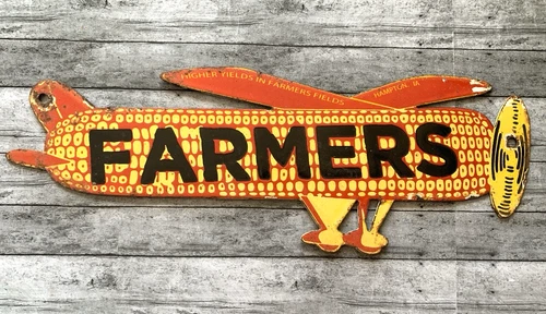 VINTAGE DSP Farmers Hybrids Corn Plane Feed Seed PUMP STATION PORCELAIN OIL SIGN