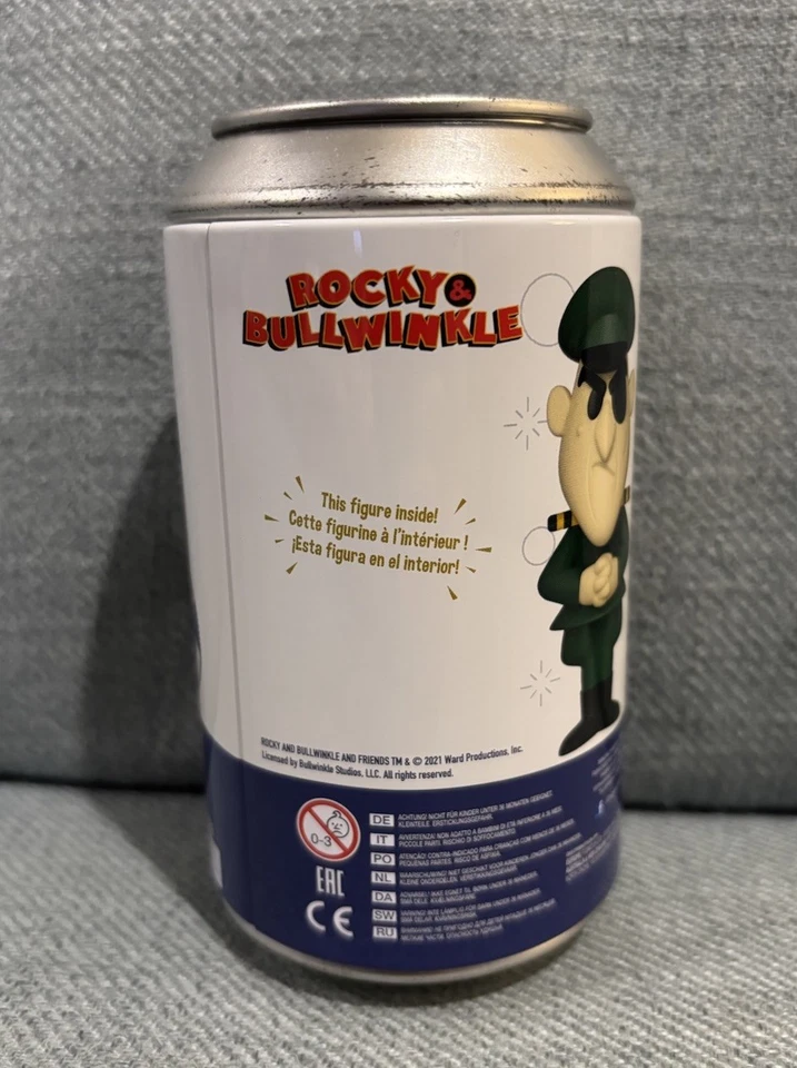 Fearless Leader Rocky & Bullwinkle - Figura de vinilo SODA lata de coleccionista Foto 4 de 4