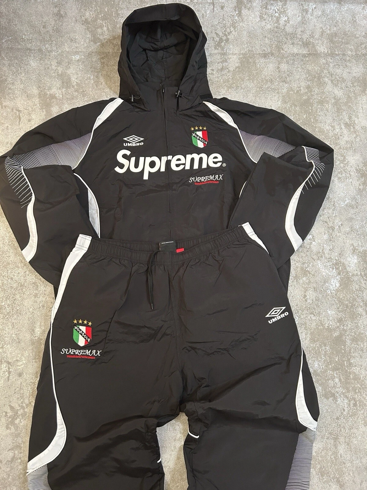 Rara tuta SS22 Umbro X Supreme Track taglia L swag