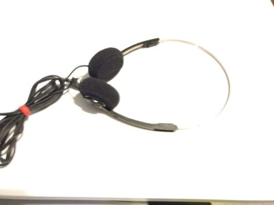 headphones wired over ear