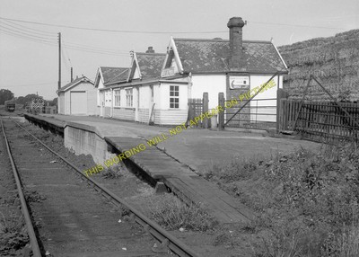 Dunnington Railway Station Photo York Layerthorpe Elvington Derwent Rly 7 Ebay