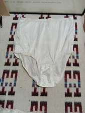 Vintage MYONNE High Waist Brief Panties Size 5 Satin All Nylon Cotton Crotch NWT