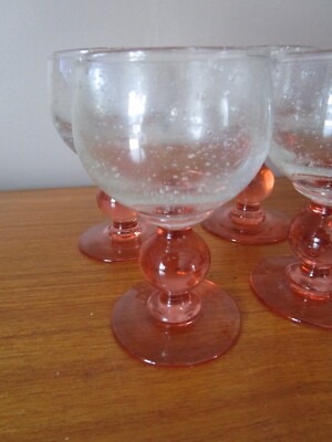 6 Coupelles en Verre Soufflé, Bullé, Rosé, Façon Biot 6 Coupelles en Verre Soufflé, Bullé, Rosé, Façon Biot