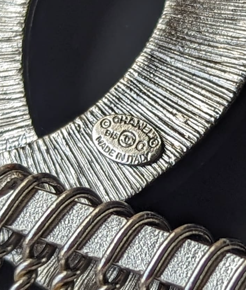 Authentic Chanel CC B15C logo Dubai Moon Collection crystal