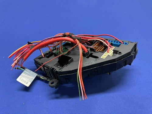 10-18 BMW F01 F07 F10 F12 Rear Power Distribution Fuse Relay Junction Box OEM - Picture 8 of 14