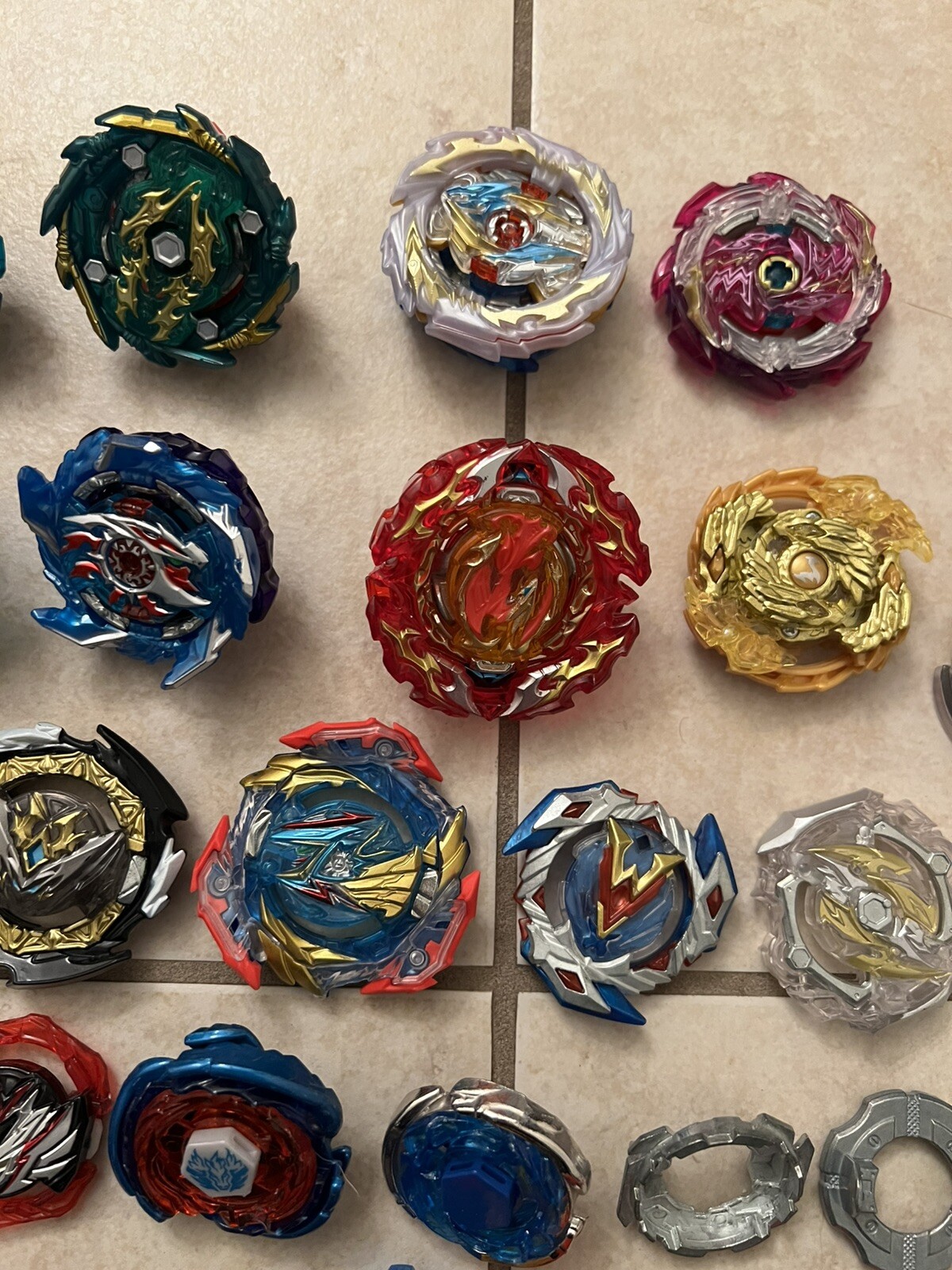 Beyblade Lot Of Mixed Parts RARE (L)