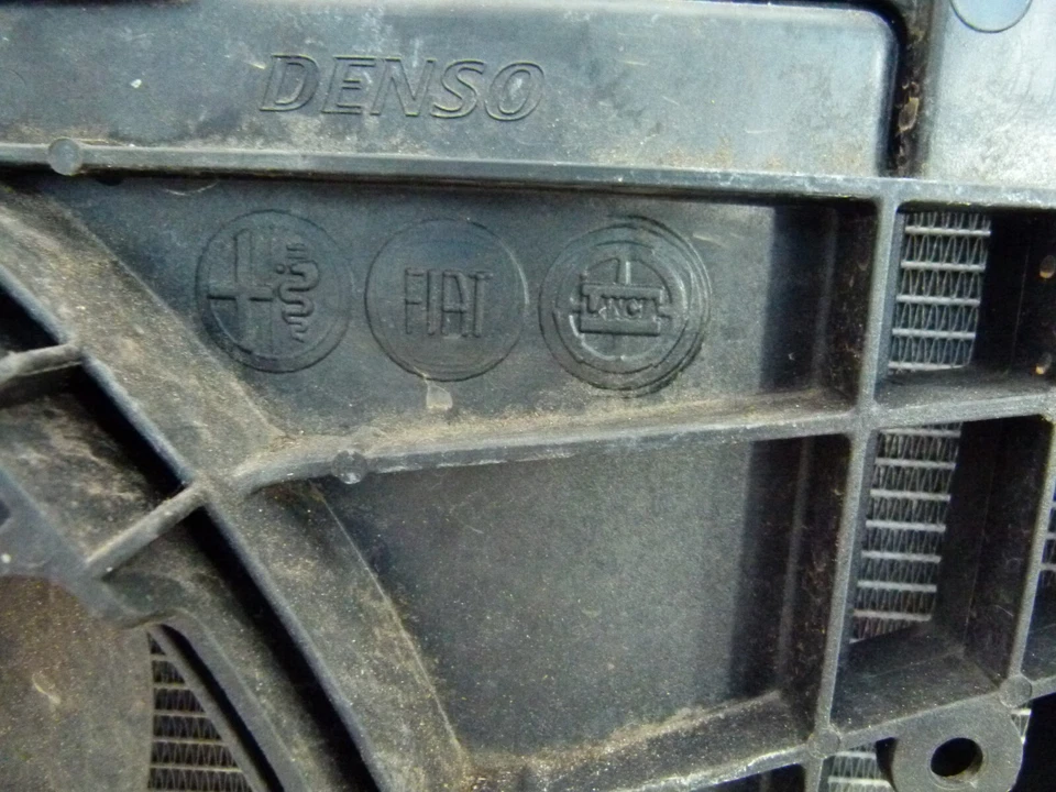 FIAT ABARTH 500 1.4 TURBO AIRE ACONDICIONADO CONDENSADOR Y VENTILADOR RADIADOR 51819060 #30 Foto 4 de 4
