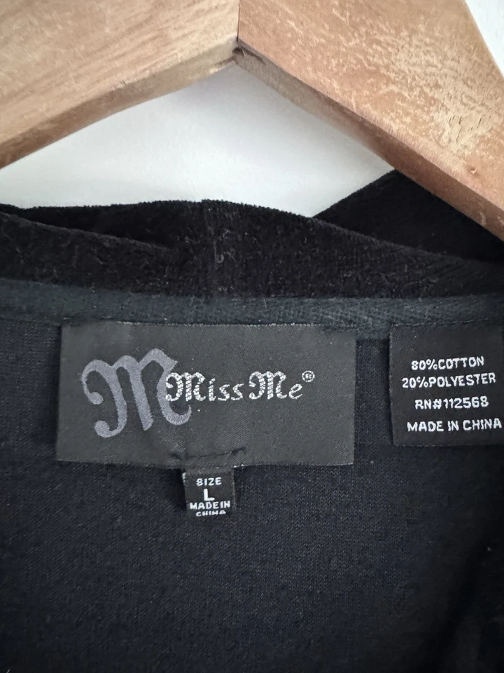 Sudadera con capucha Miss Me para mujer grande de terciopelo negro bordada con cuentas de lentejuelas Foto 2 de 4