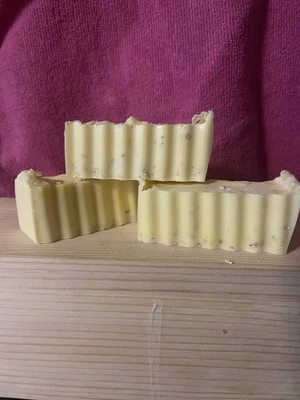 Rustic Bee - goats milk soap