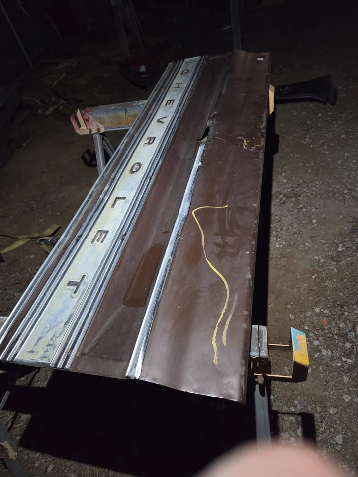 Chevy K5 Blazer 67-72/C10 Pickup puerta trasera OEM usado Foto 3 de 4