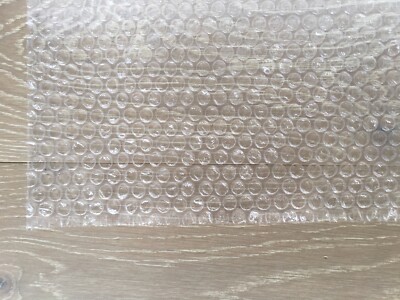 Rotolo Plastica Bolle UTAPE® 3/16 Poll. - 24x10 Piedi Con Foratura Ogni 12 Pollici