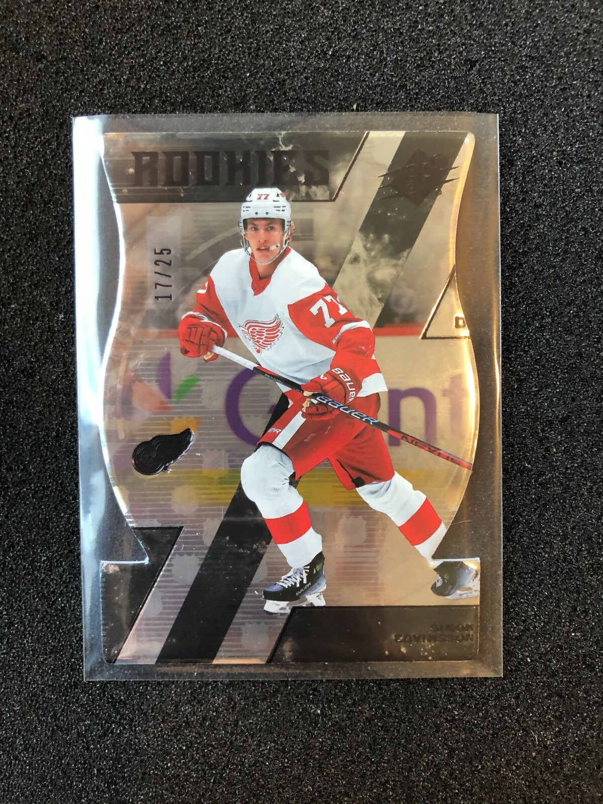 23-24 Upper Deck SPX HOCKEY NHL SHIELD ROOKIES 17/25 SIMON EDVINSSON #122 HJZ