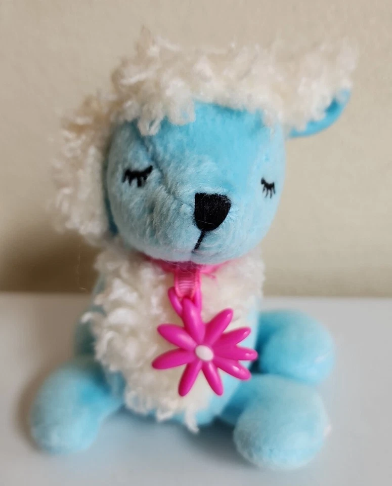 Genuino Mattel Barbie Caniche Perro Cartera Bolso de Mano Peluche De Colección 2002 Azul Blanco 5" Foto 3 de 4