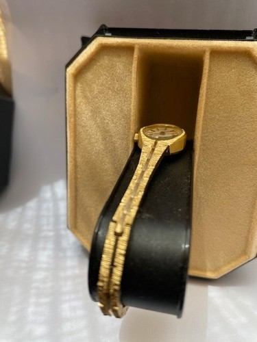 Accurist Womens Vintage Quartz Stone Gold Plated Bracelet Watch 507 - 第 7/12 張圖片